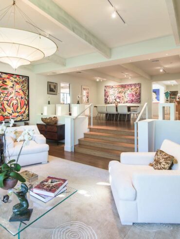How big is Jane Fonda's house?