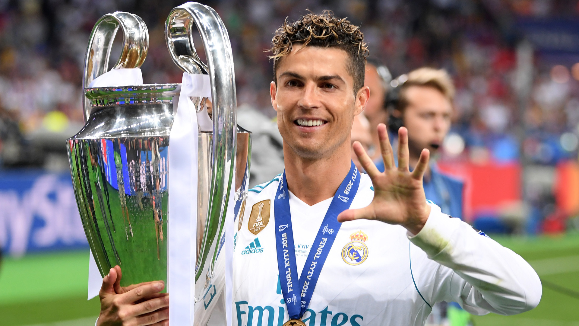 How much is Ronaldo net worth 2021?