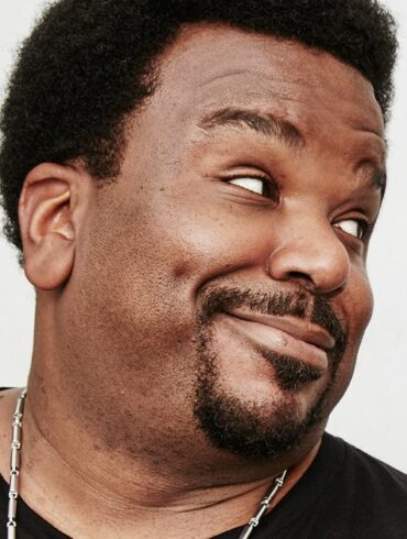 How rich is David Robinson?