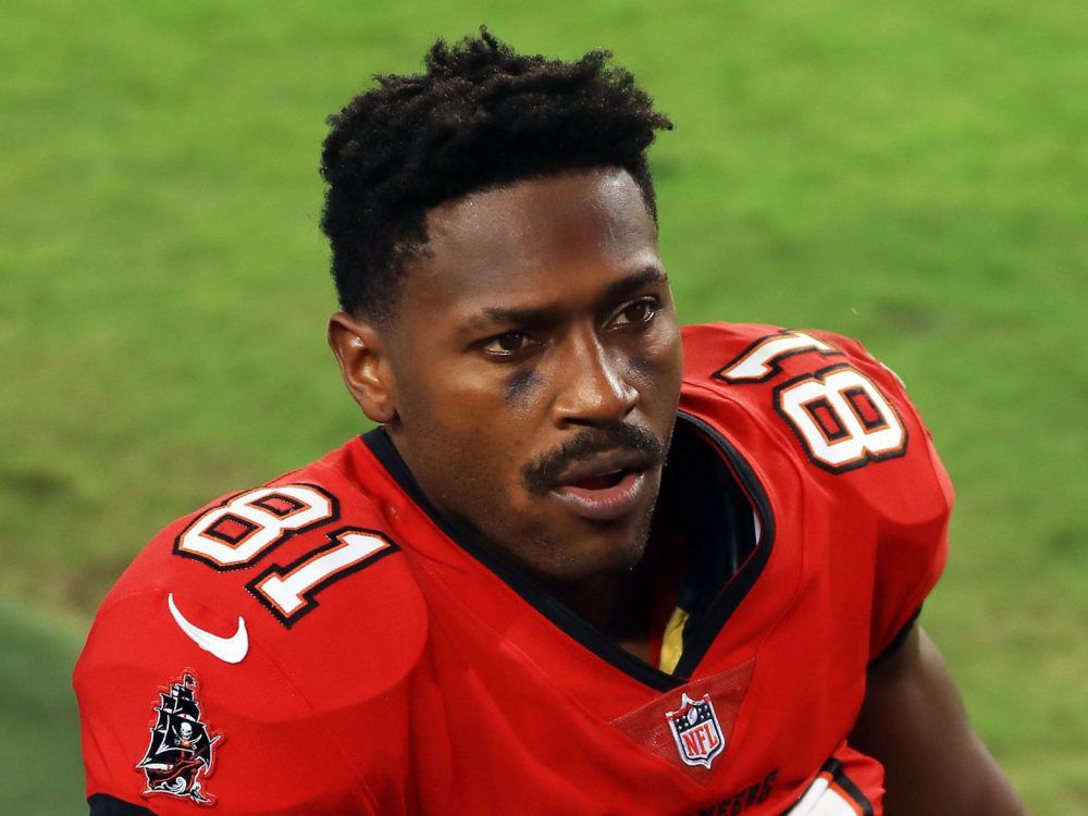 Why did Antonio Brown quit Tampa Bay?