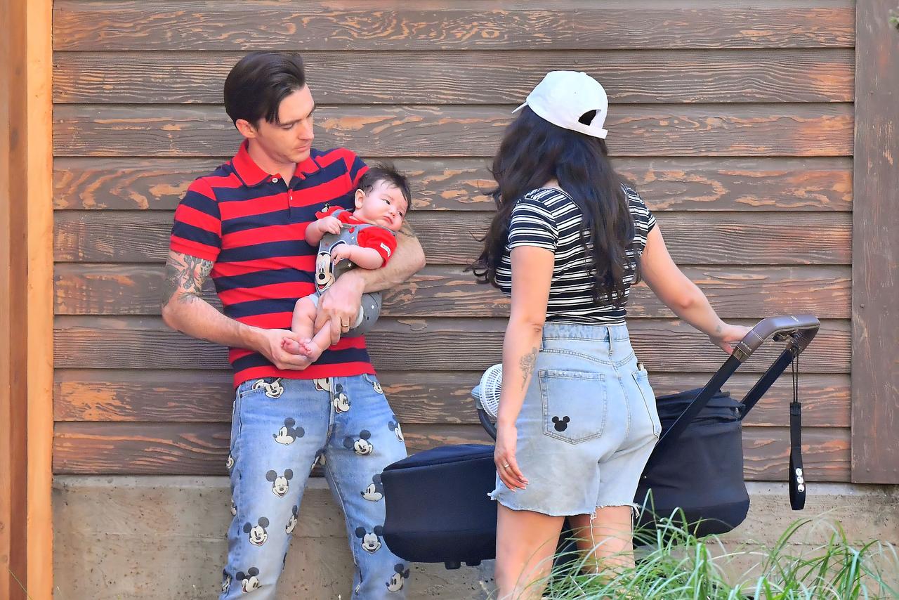 Does Drake Bell have a kid?