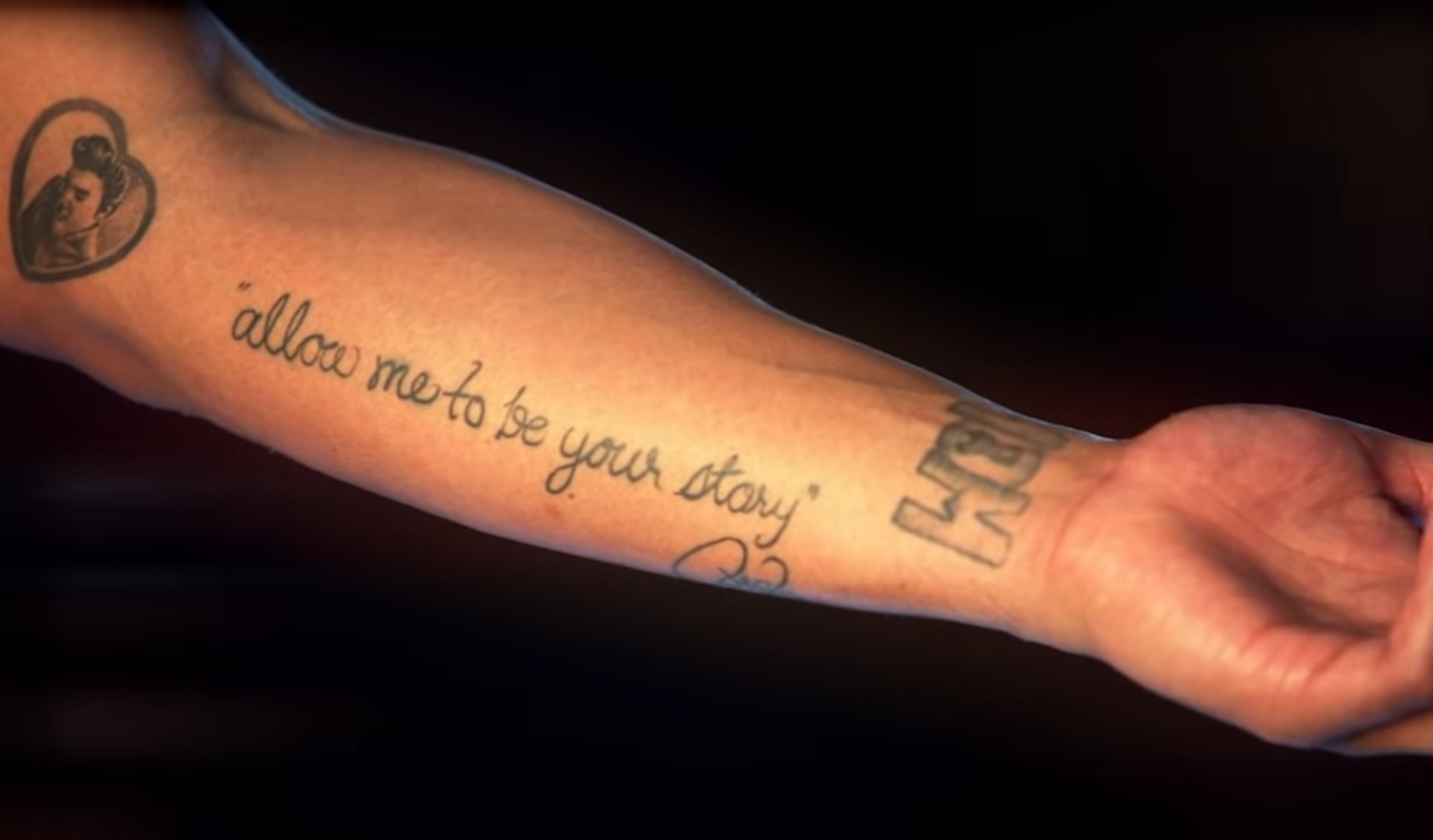 Does Dak Prescott have a tattoo?