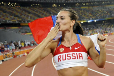 Yelena Isinbayeva mewakili Rusia (Sumber: InsideTheGames)