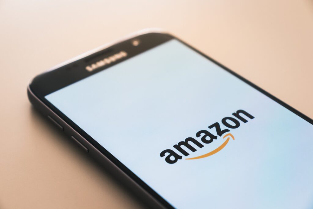 Comment contacter Amazon par mail ou téléphone ?