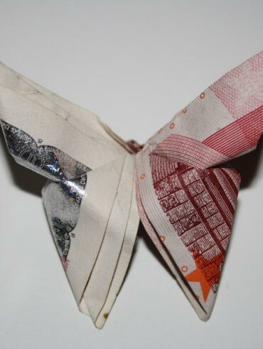 Comment faire une rose en billet ?