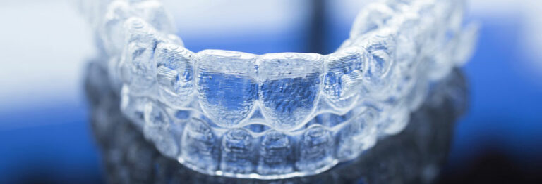 Comment s'habituer à Invisalign ?