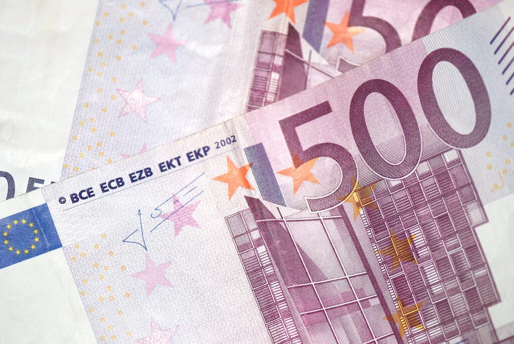 Est-ce que les billets de 200 € sont toujours valables ?