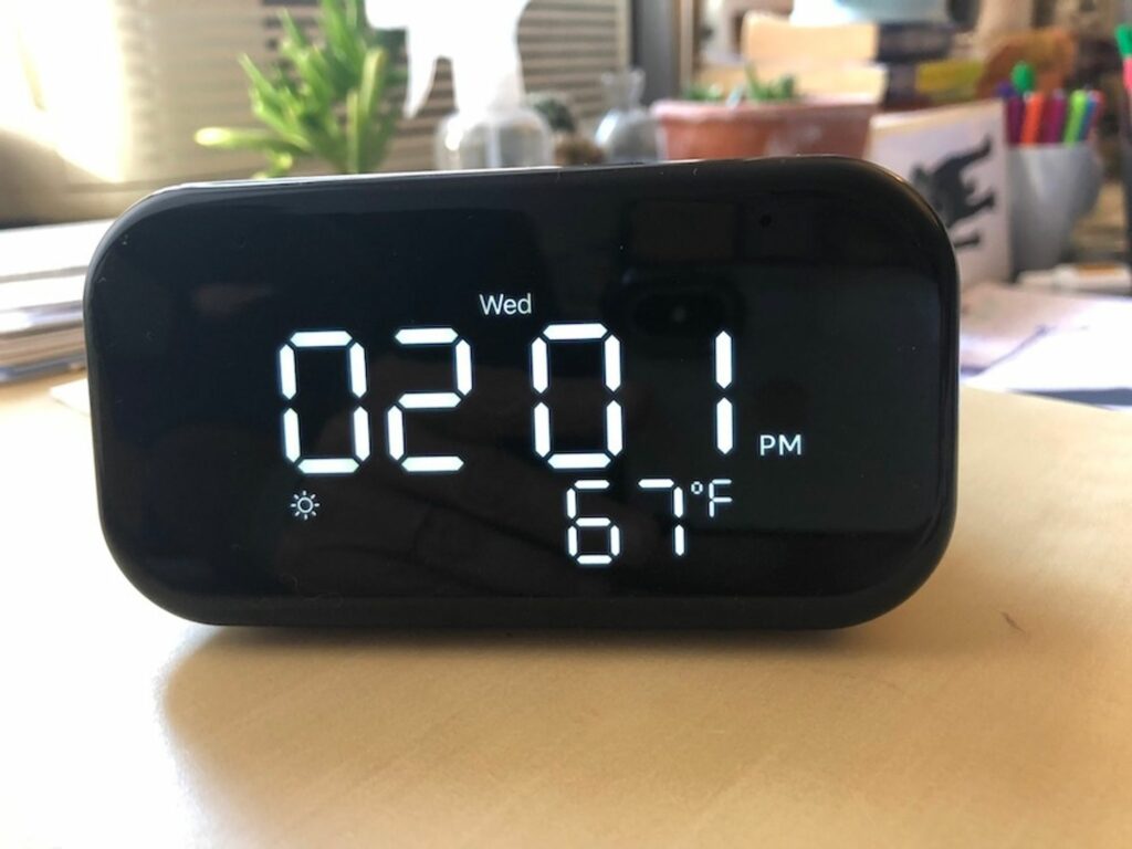 Can Lenovo Smart Clock Essential play Spotify?