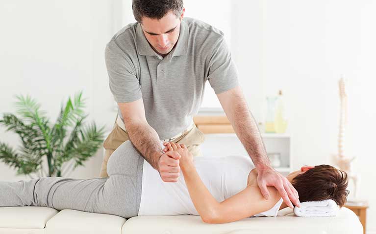 Quelle est la différence entre un chiropracteur et un ostéopathe ?