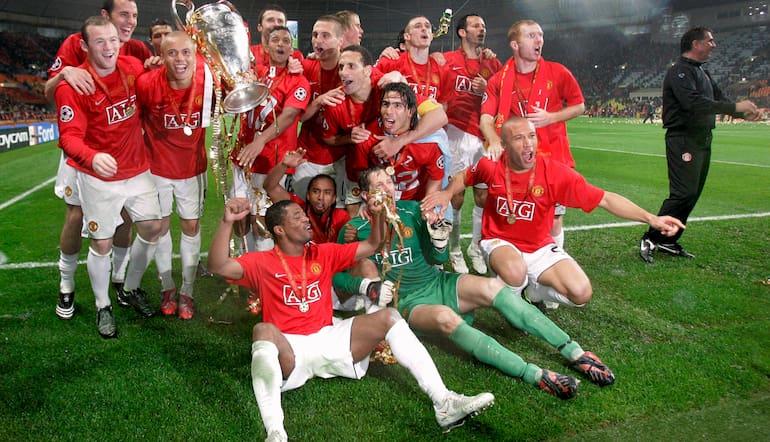 Manchester United adalah tim sepak bola paling sukses di Inggris